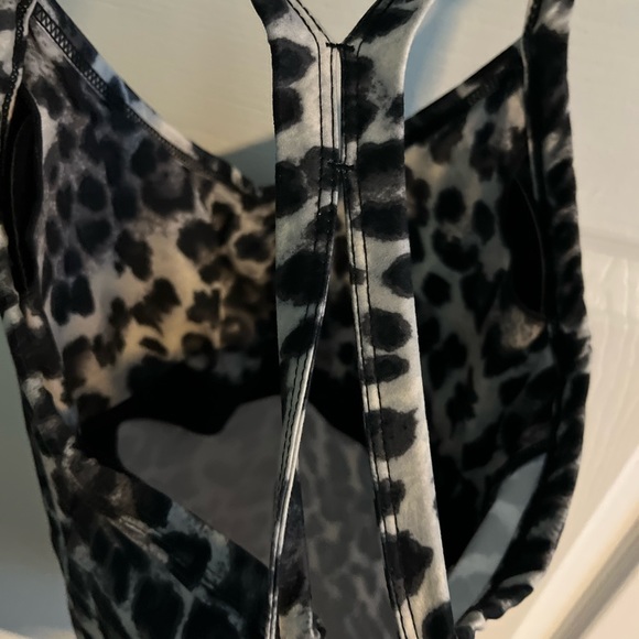 Rae Mode Predator Print Padded Yoga Tank - Picture 6 of 6